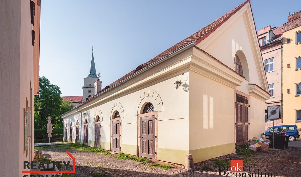 Prodej domu 250 m² s pozemkem 312 m², Rokycany – náhled fotky 3