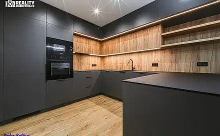 Prodej domu 251 m² s pozemkem 541 m², Velatice, okres Brno-venkov