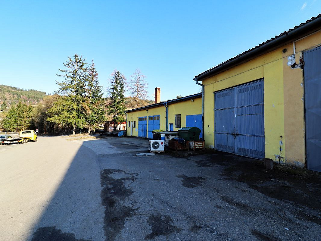 Prodej výrobních prostor 327 m² – fotografie 3