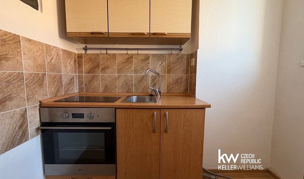 Pronájem bytu 1+kk 24 m², Bílina – náhled fotky 4