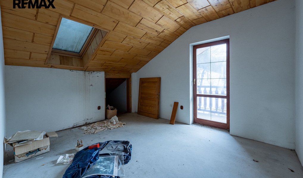 Prodej domu 600 m² s pozemkem 24 773 m², Velké Karlovice – náhled fotky 24