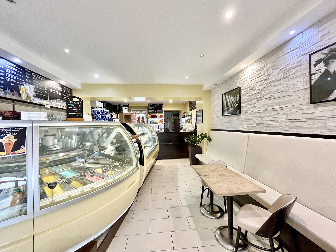 Prodej restaurace 102 m² — photo 2