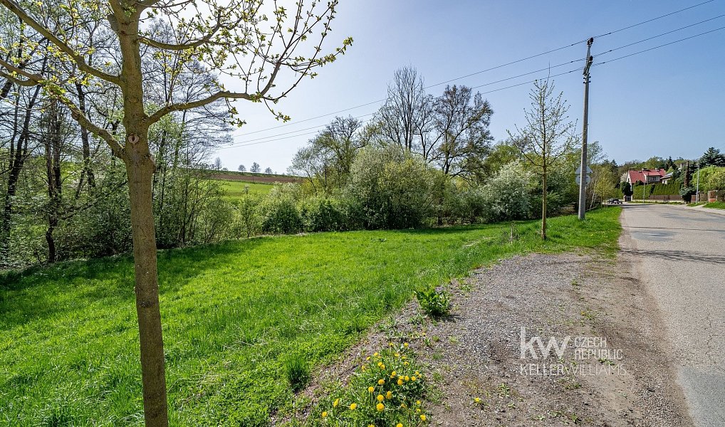 Prodej stavebního pozemku 781 m², Petroupim – náhled fotky 14