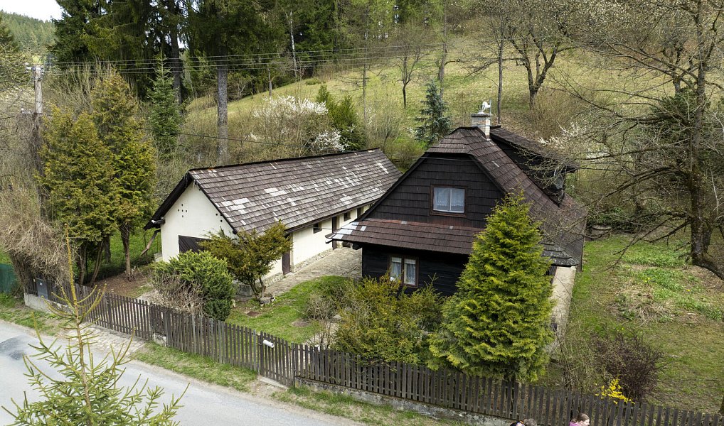 Prodej chaty/chalupy 160 m² s pozemkem 3 000 m², Velké Karlovice – náhled fotky 34