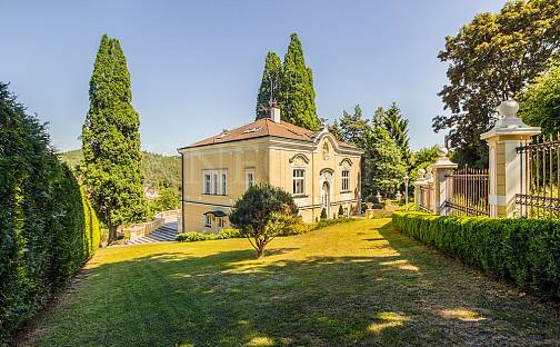 Prodej domu 609 m² s pozemkem 6 235 m², Za starou poštou, Senohraby, okres Praha-východ