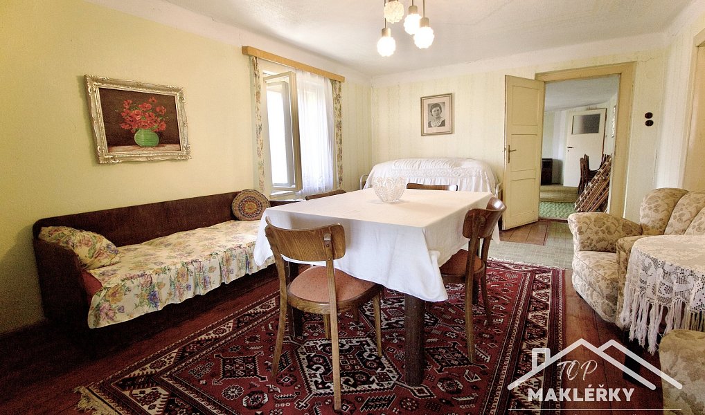 Prodej domu 168 m² s pozemkem 2 068 m², Močovice – náhled fotky 4