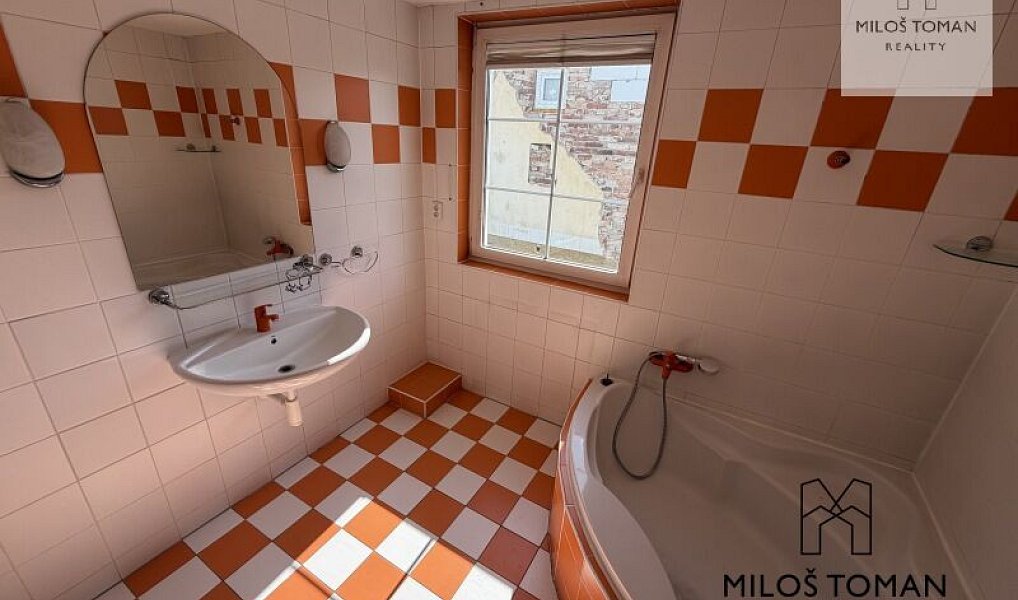 Prodej domu 230 m² s pozemkem 559 m², Klatovy – náhled fotky 18