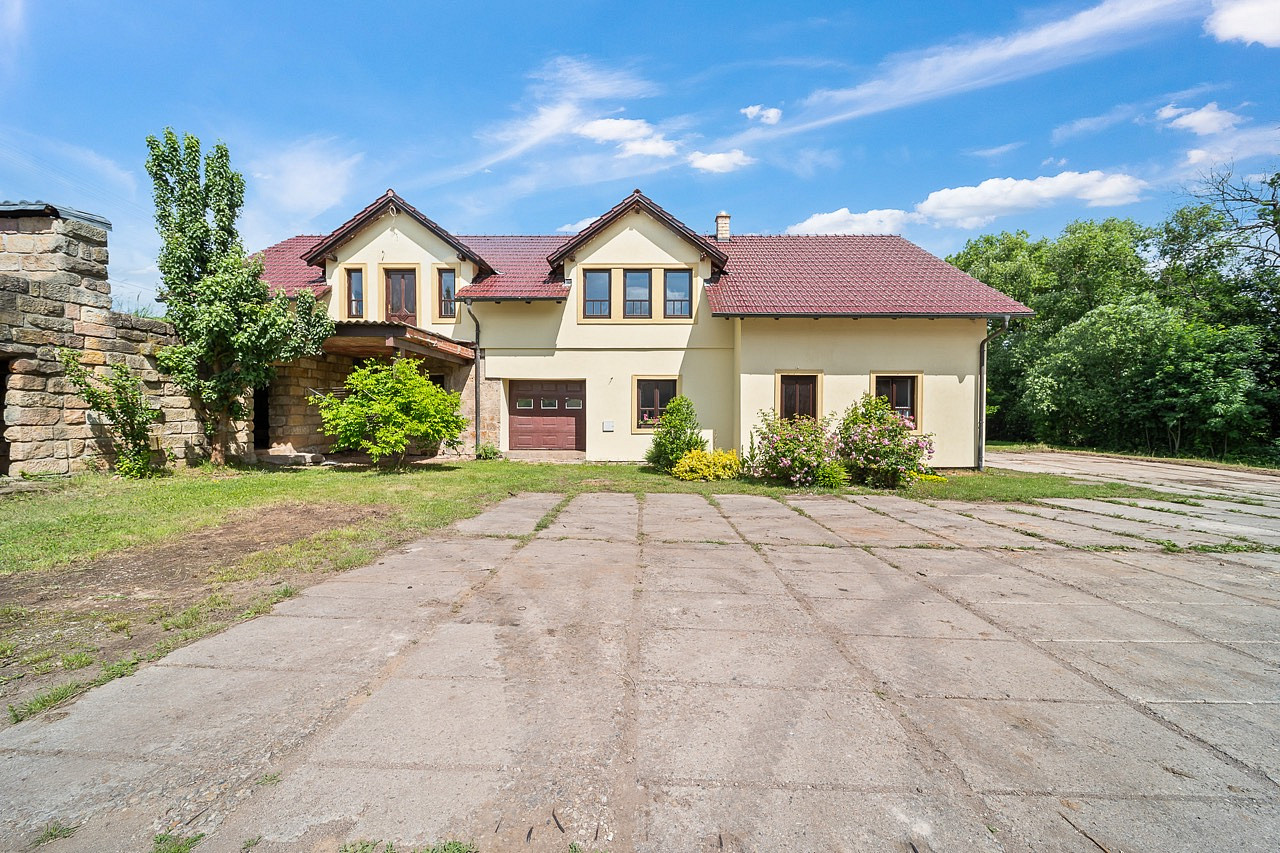 Prodej domu 286 m² s pozemkem 4 548 m² — photo 4