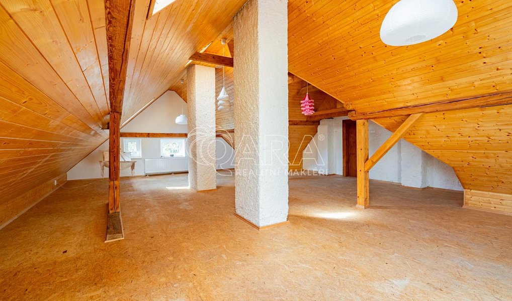 Prodej domu 312 m² s pozemkem 3 785 m², Beroun – náhled fotky 34