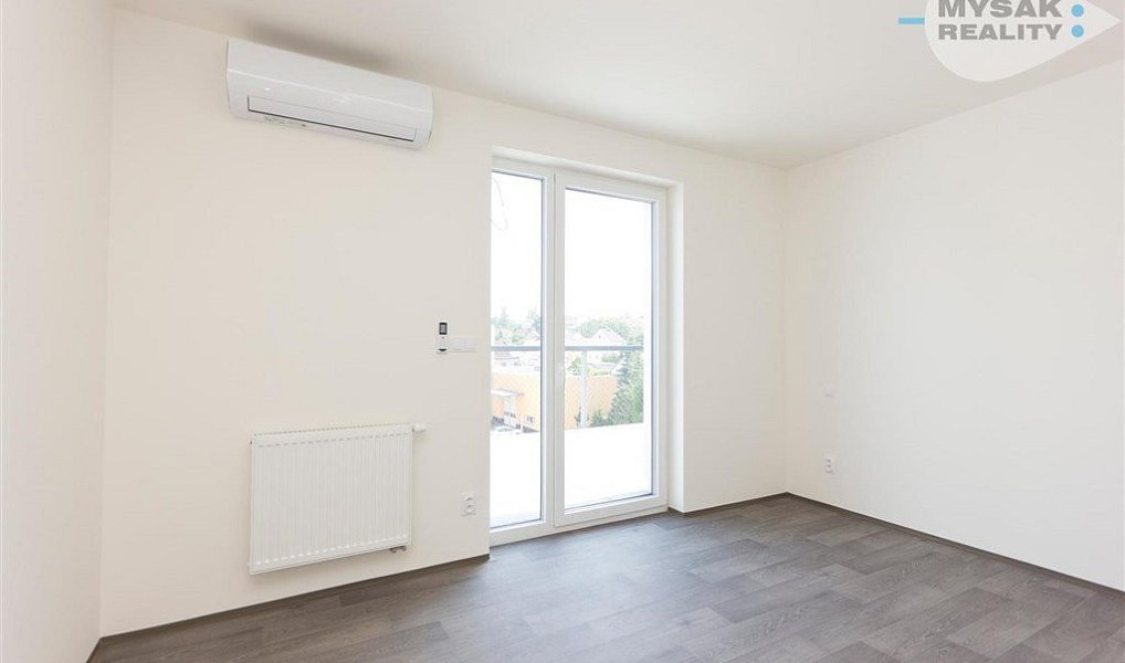 Prodej bytu 4+kk 148 m², Kladno – náhled fotky 8