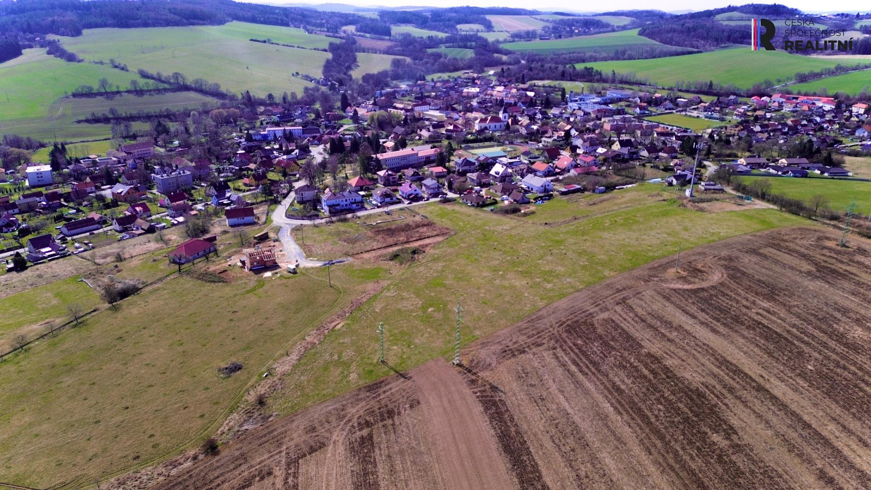 Prodej stavebního pozemku 1 627 m² – fotografie 3