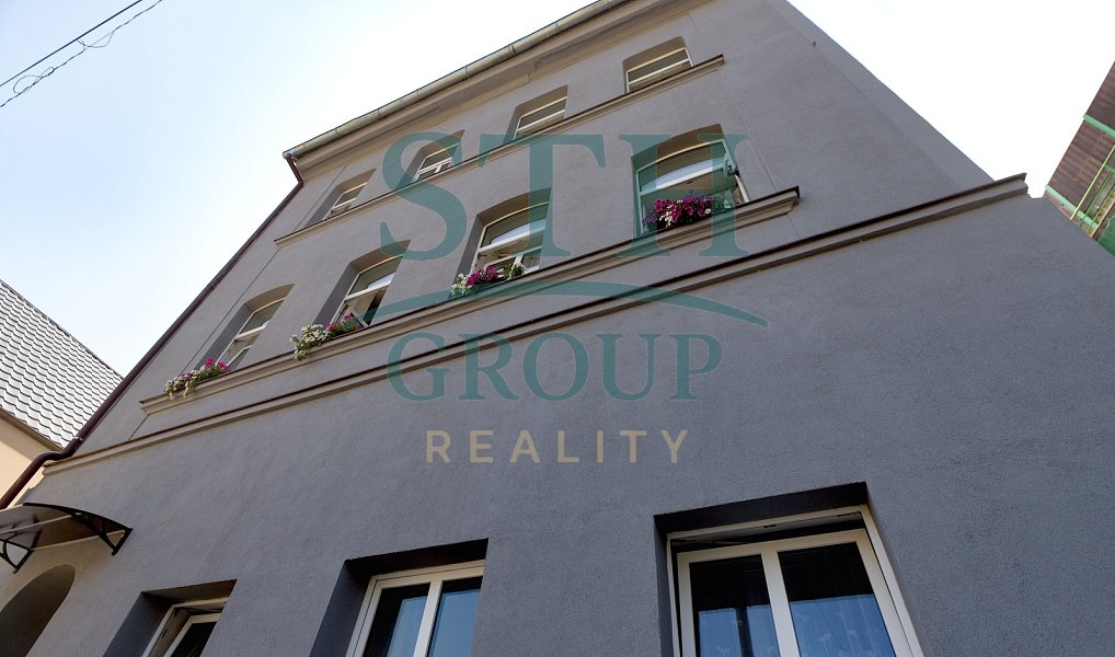Prodej domu 300 m² s pozemkem 227 m², Trmice – náhled fotky 2