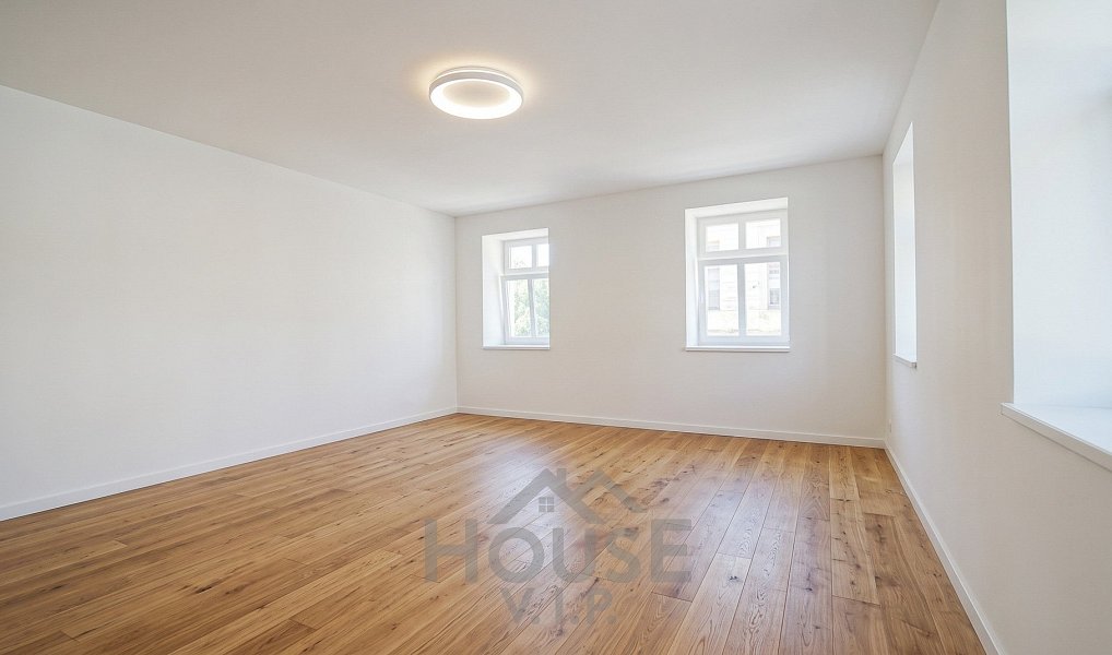 Prodej bytu 1+kk 52 m², Nučice – náhled fotky 8