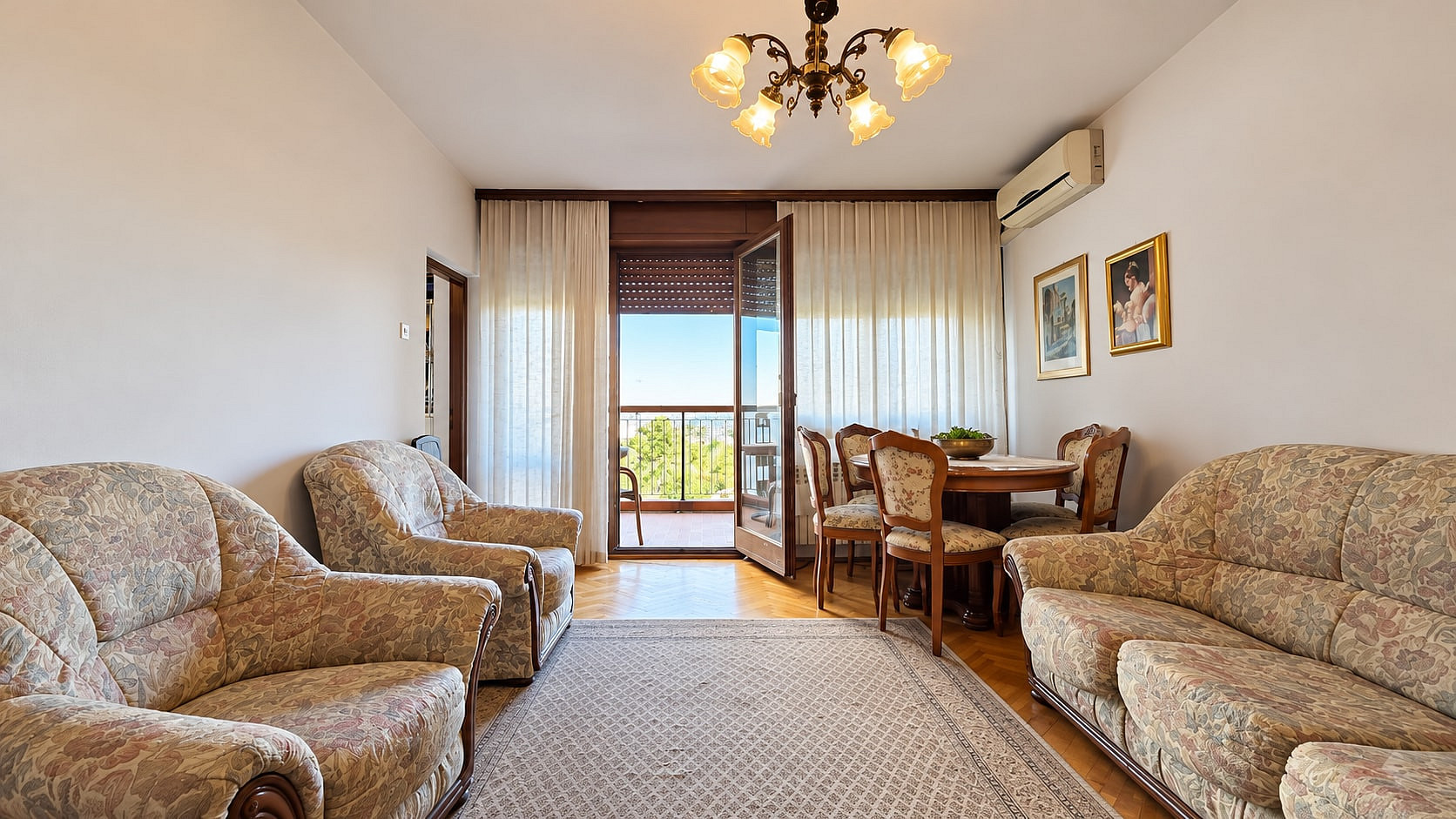 Prodej bytu 2+kk 77 m²