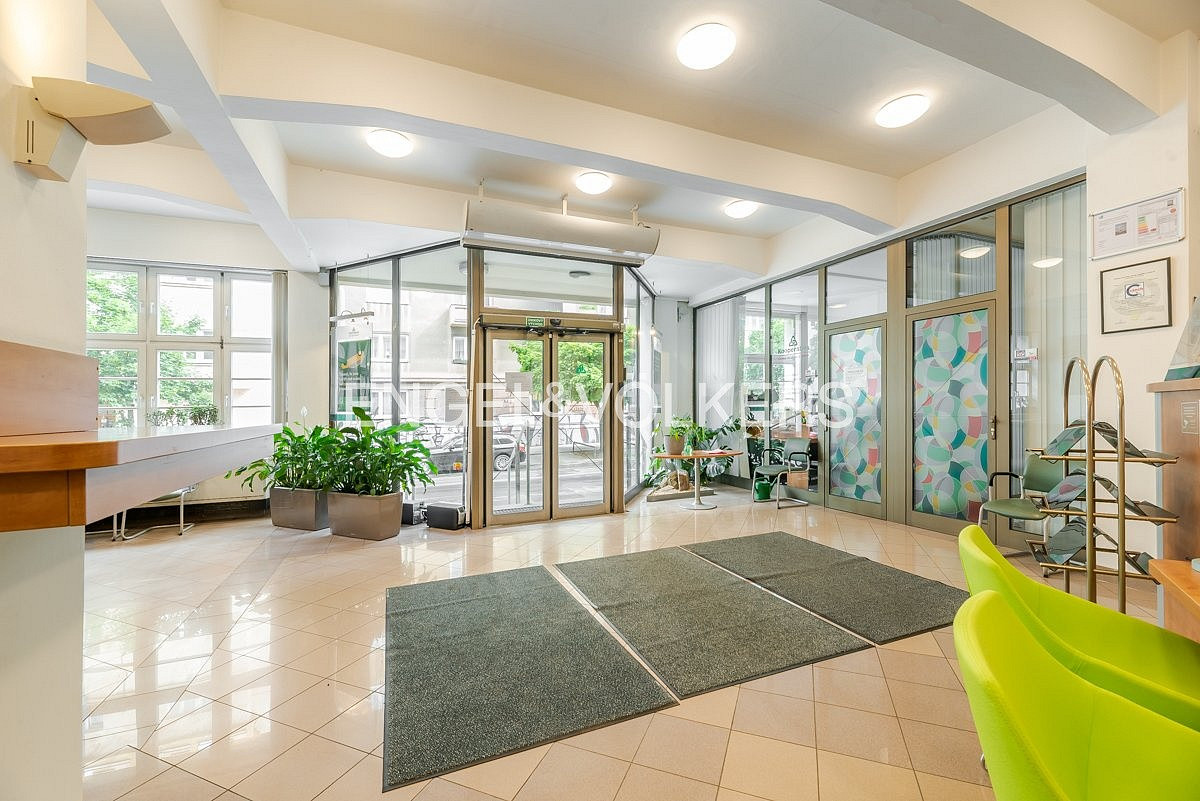 Pronájem kanceláře 224 m²