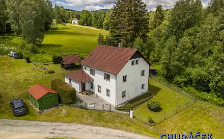 Prodej domu 280 m² s pozemkem 2 000 m², Nová Pec, okres Prachatice