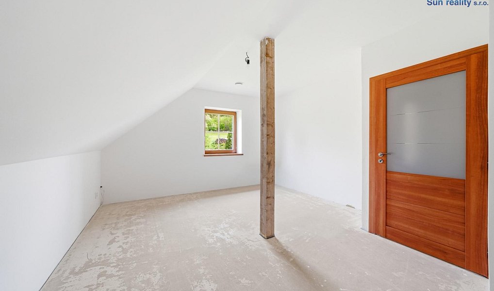 Prodej domu 180 m² s pozemkem 2 195 m², Zubří – náhled fotky 18