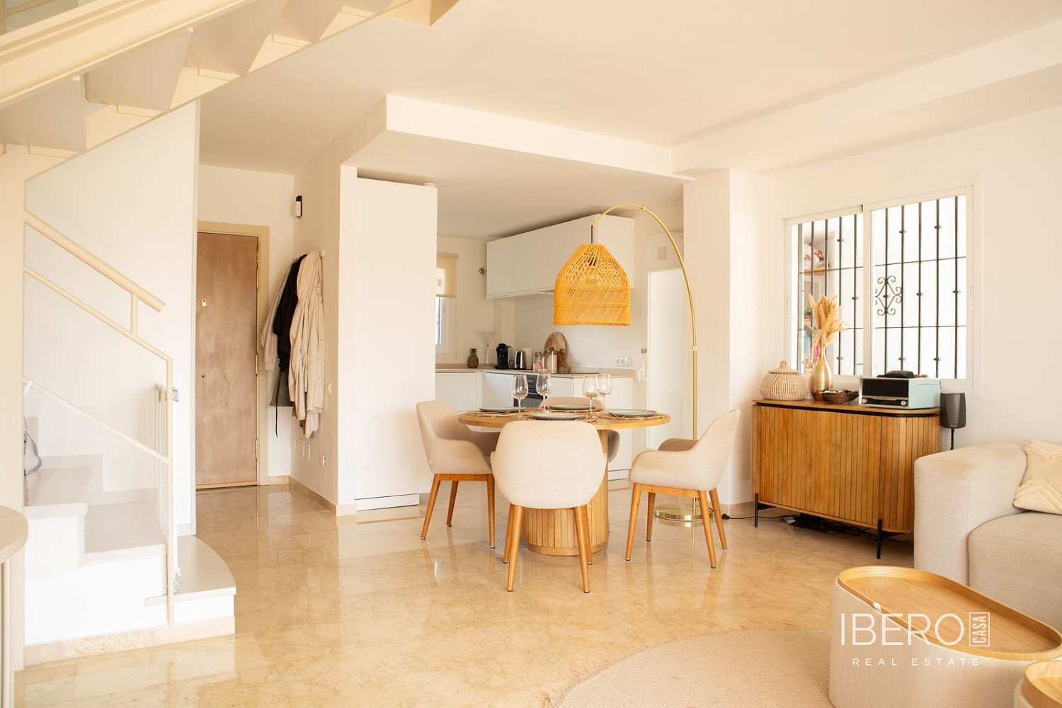 Prodej domu 142 m² s pozemkem 91 m² - Más