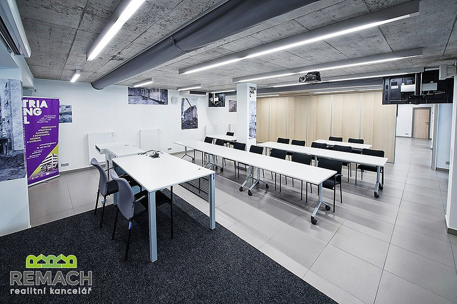 Pronájem kanceláře 73 m² – fotografie 4