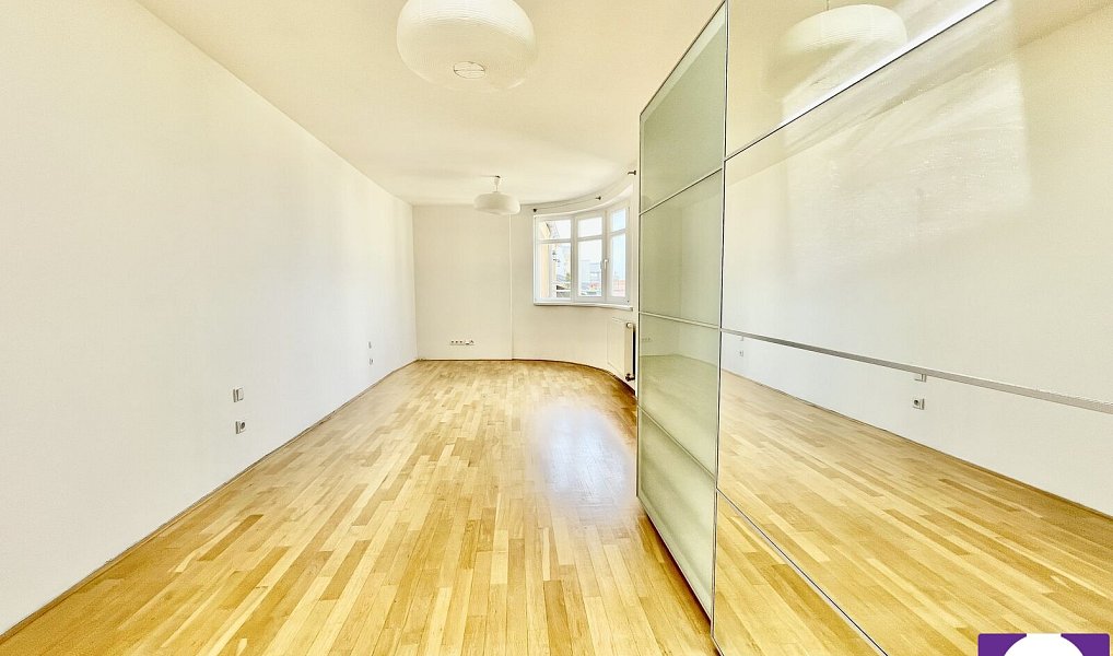 Prodej bytu 2+kk 72 m², Praha – náhled fotky 8