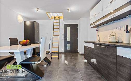 Pronájem bytu 2+kk 59 m², Poděbradova, Náchod