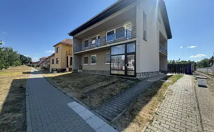 Prodej domu 214 m² s pozemkem 1 328 m², Hlavní, Březí, okres Břeclav