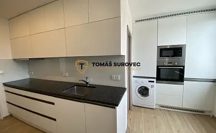 Pronájem bytu 2+1 59 m², Dlouhá, Zlín