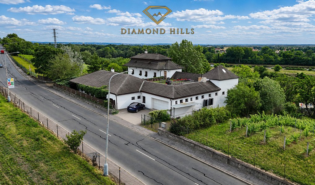 Prodej domu 518 m² s pozemkem 1 012 m², Mělník – náhled fotky 2
