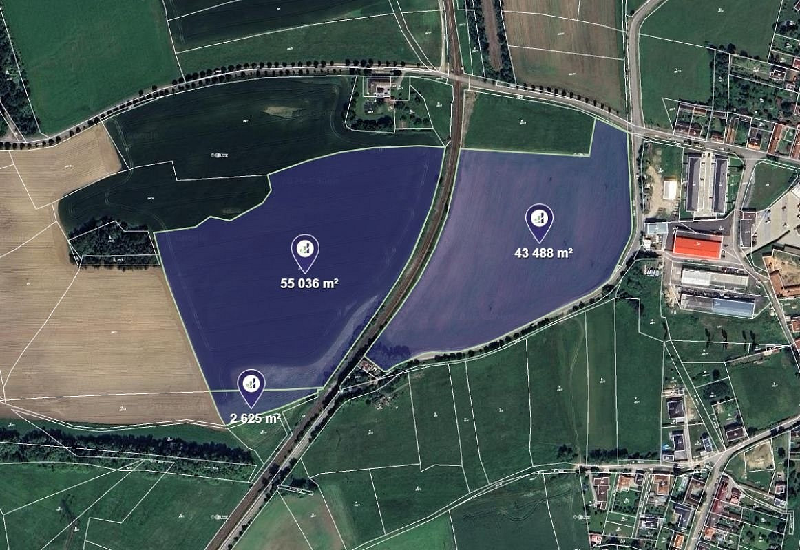 Prodej pole 16 858 m²