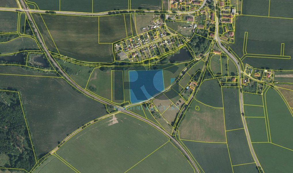 Prodej stavebního pozemku 11 240 m², Ostrovec – náhled fotky 2