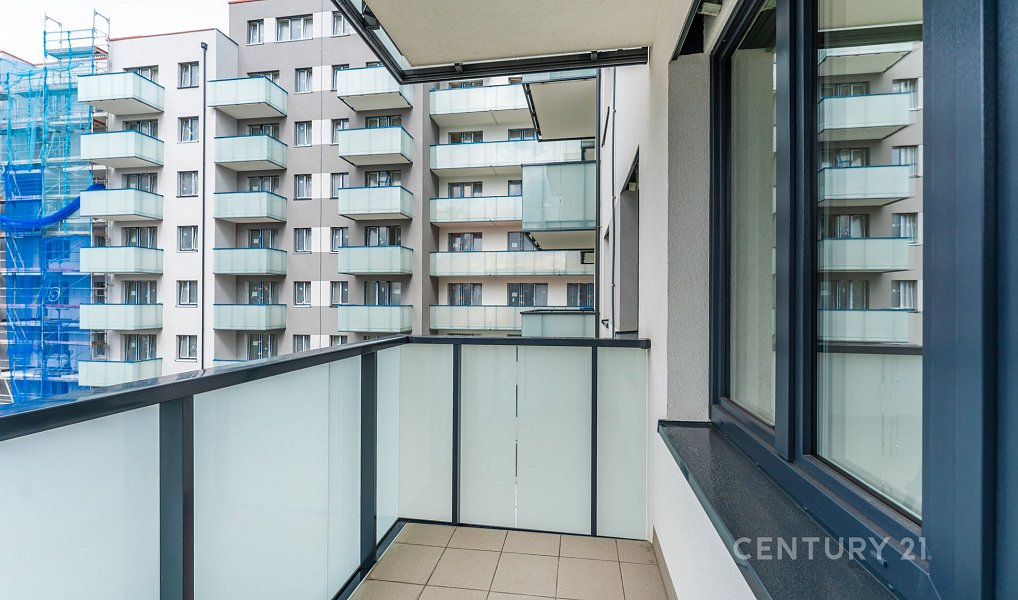 Pronájem bytu 1+kk 36 m², Praha – náhled fotky 8