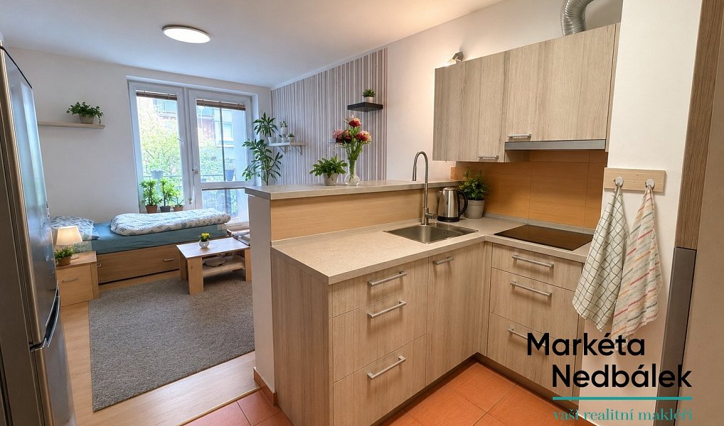 Prodej bytu 1+kk 27 m², Zlín – náhled fotky 3
