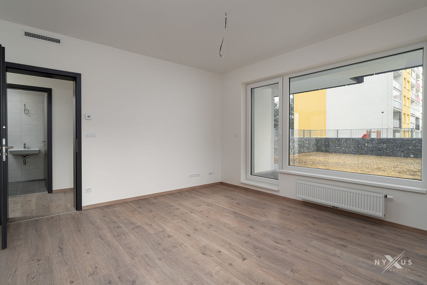 Pronájem bytu 2+kk 162 m² — photo 2