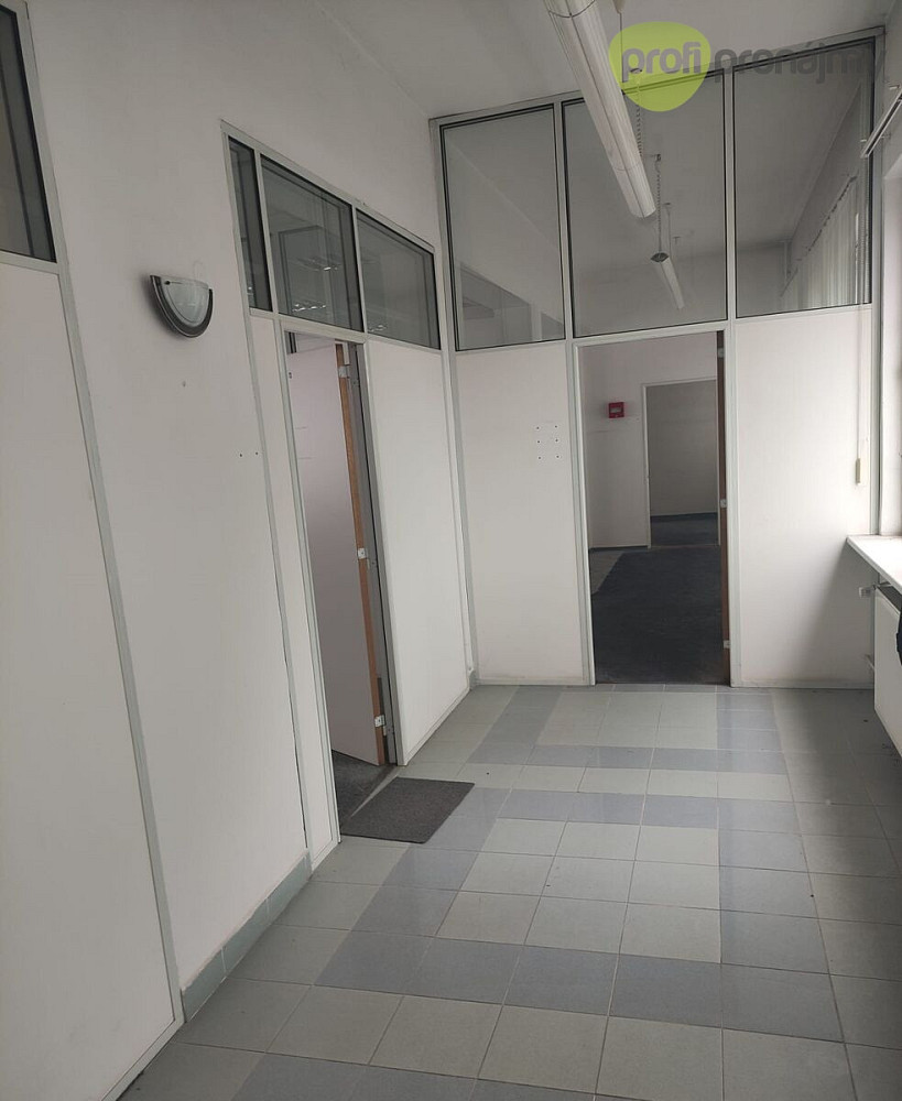 Pronájem obchodních prostor 139 m² – fotografie 5