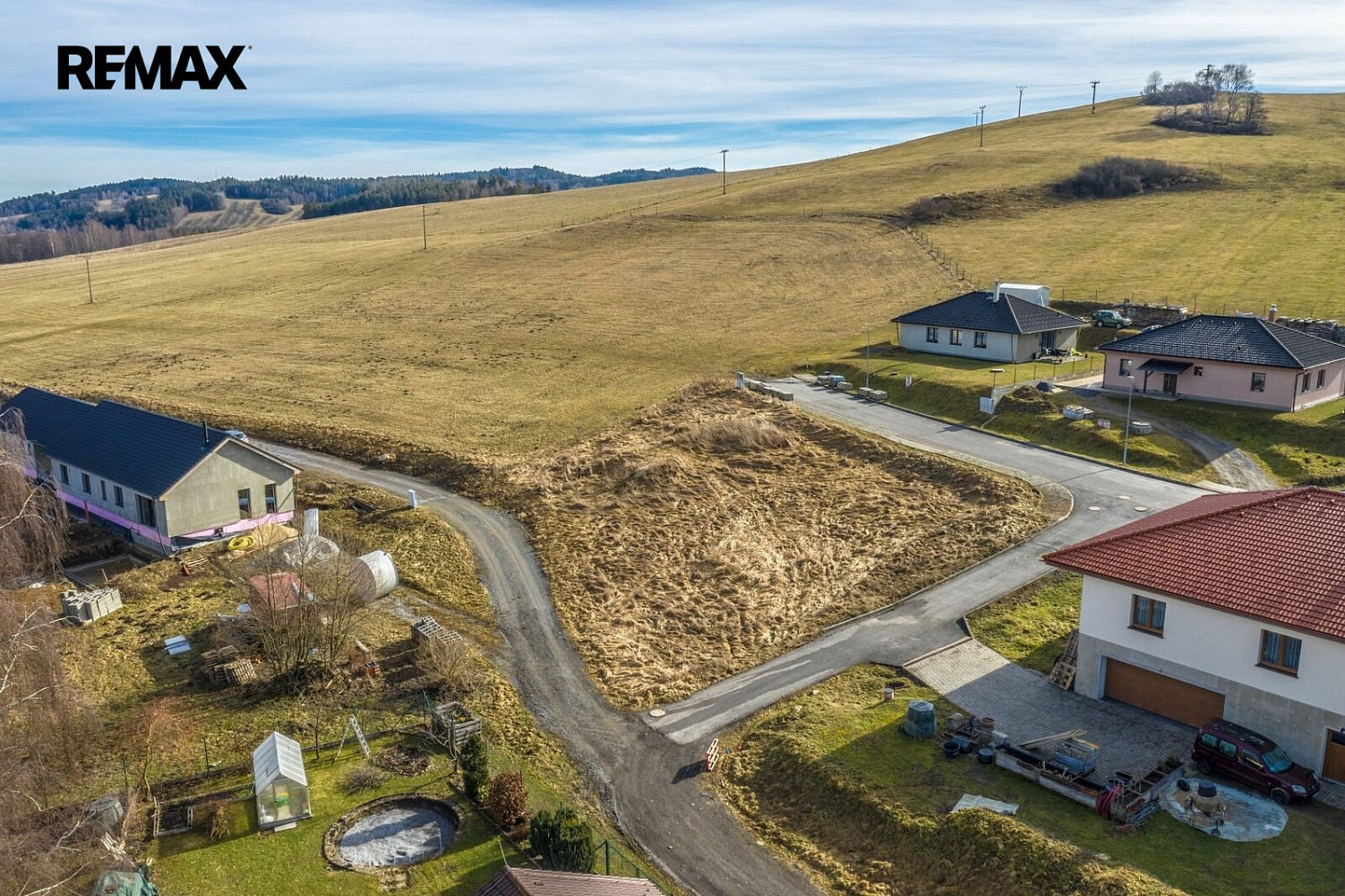 Prodej stavebního pozemku 988 m² – fotografie 5