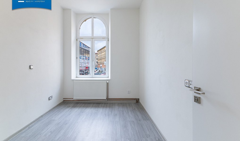 Pronájem bytu 4+1 130 m², Liberec – náhled fotky 11
