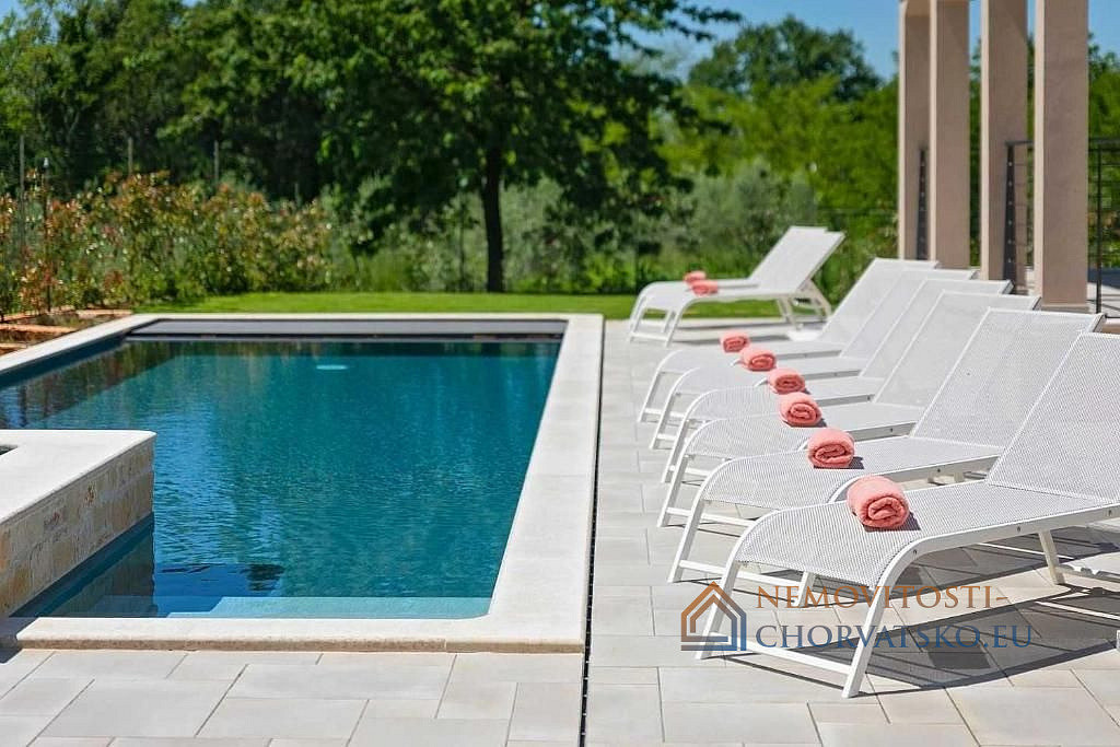 Prodej domu 450 m² s pozemkem 2 000 m² - Ansicht 6