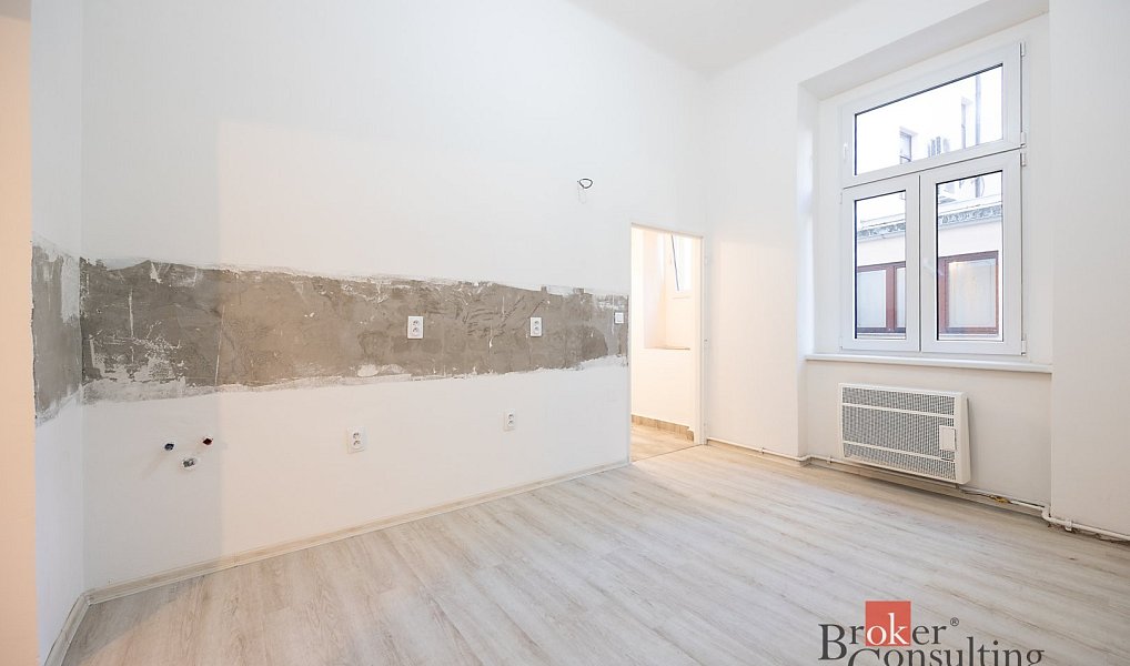 Prodej bytu 2+1 62 m², Praha – náhled fotky 2