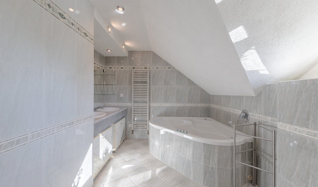 Prodej domu 214 m² s pozemkem 572 m², Lipník nad Bečvou – náhled fotky 42