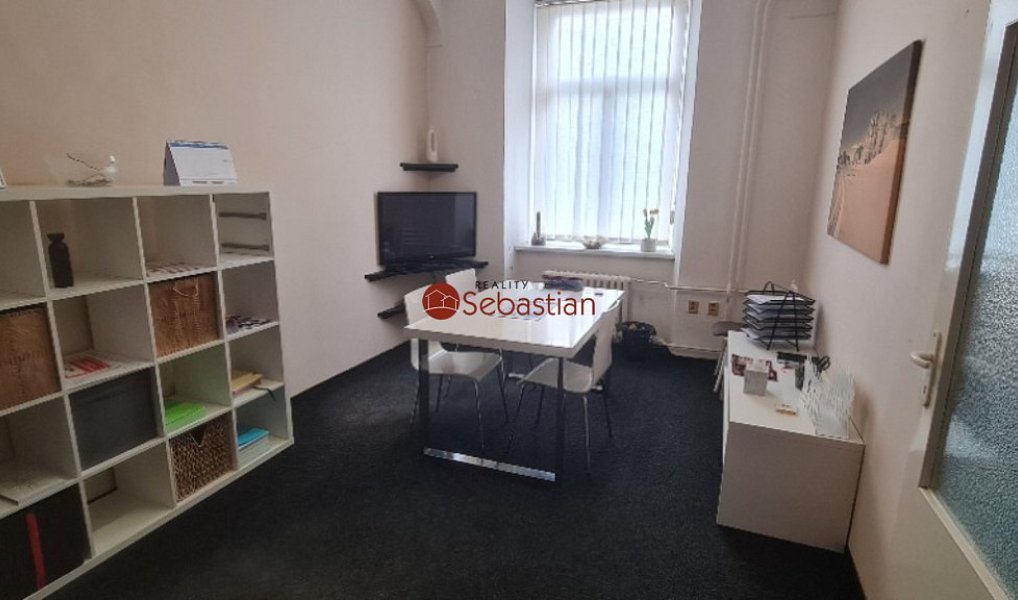 Pronájem kanceláře 20 m², Pardubice – náhled fotky 9