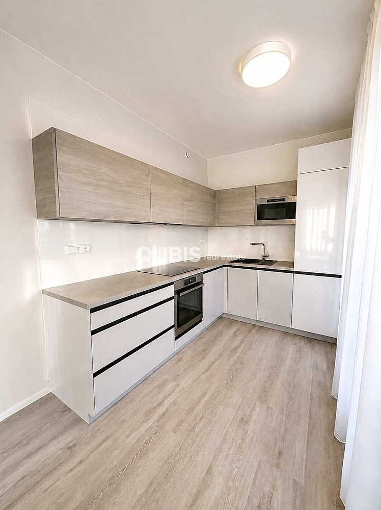 Pronájem bytu 2+kk 68 m² – fotografie 3