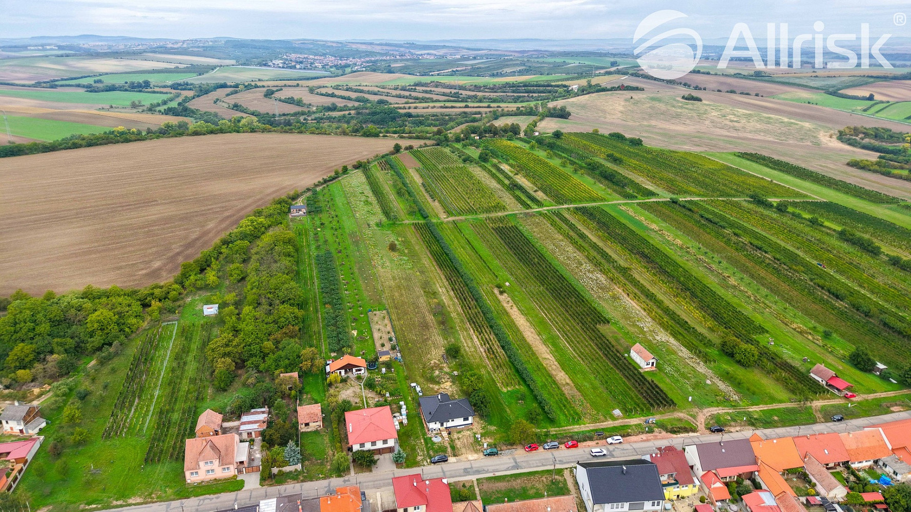 Prodej stavebního pozemku 1 865 m² – fotografie 4