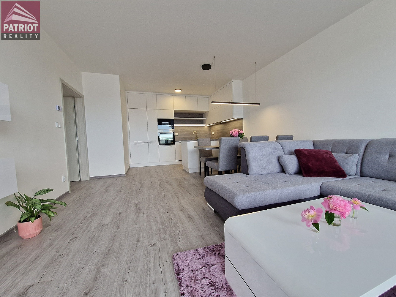 Pronájem bytu 4+kk 126 m²