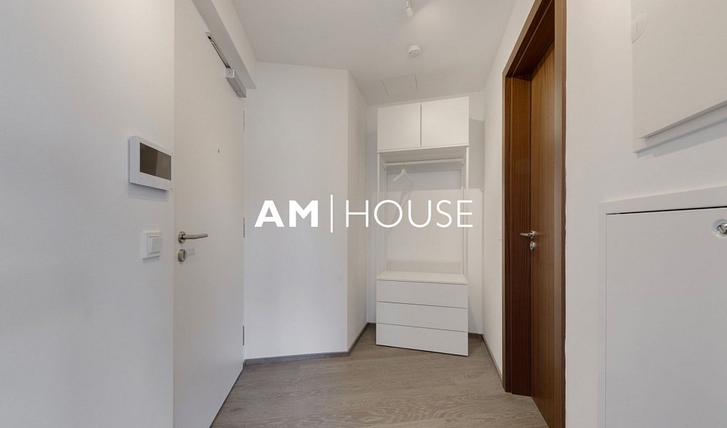 Pronájem bytu 2+kk 66 m², Praha – náhled fotky 15