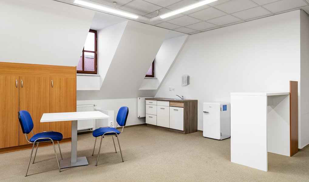 Pronájem kanceláře 93 m², Plzeň – náhled fotky 7