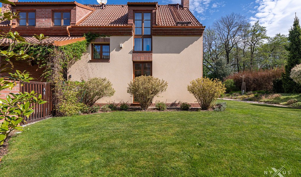 Prodej domu 250 m² s pozemkem 1 437 m², Dobřejovice – náhled fotky 21