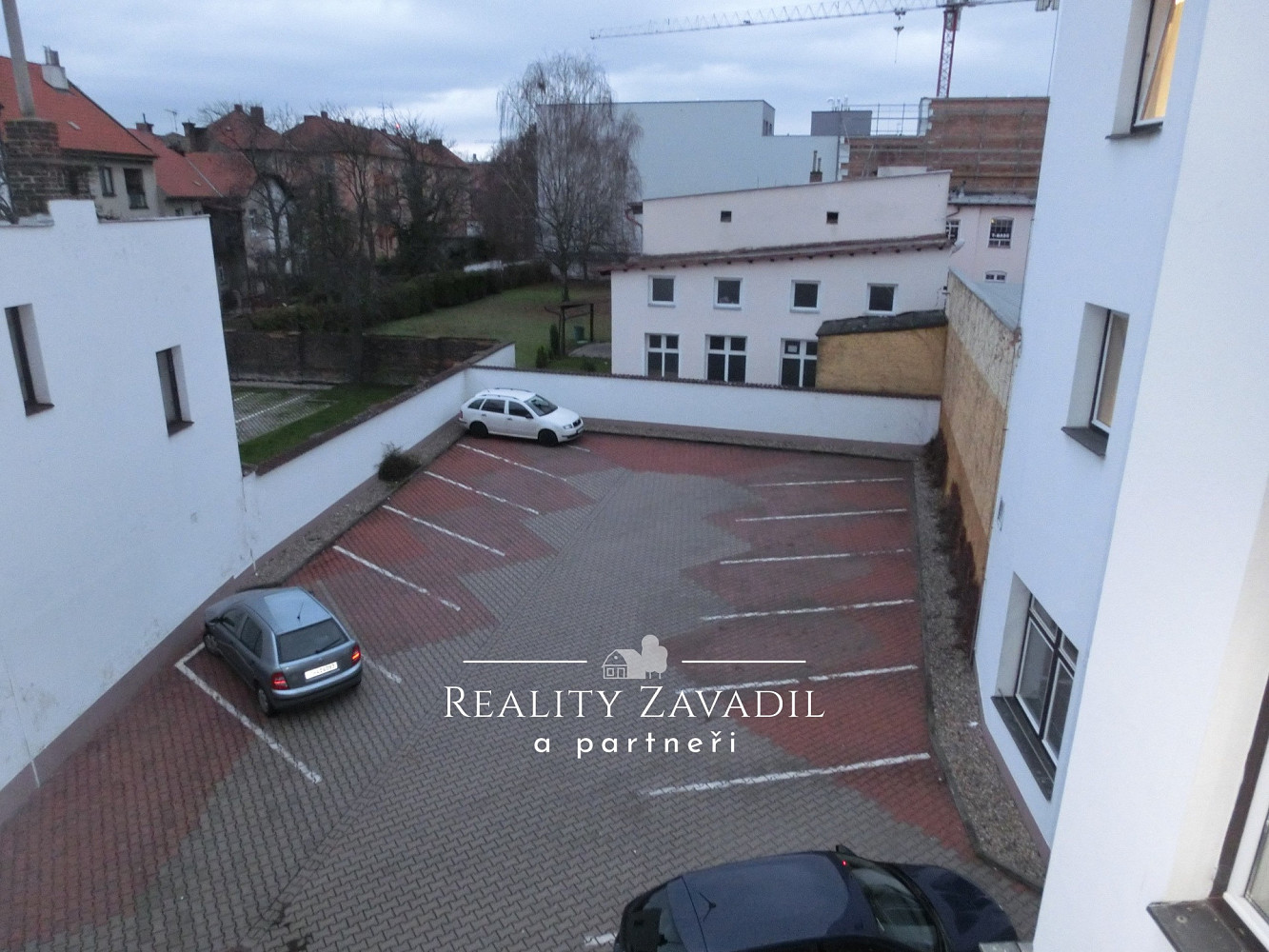 Pronájem parkovacího stání 12 m2, Pardubice - Zelené Předměstí