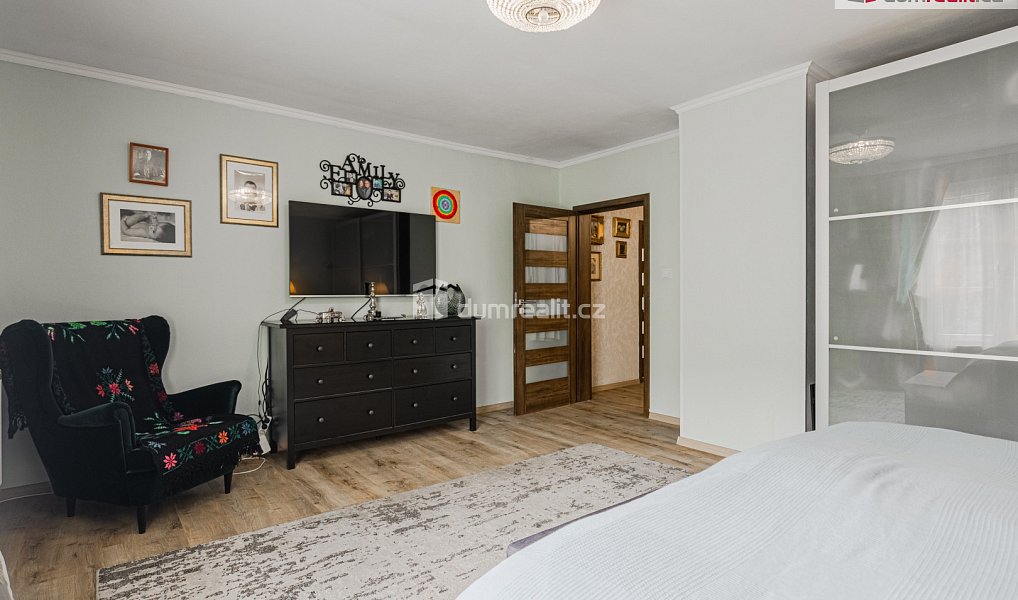 Prodej domu 350 m² s pozemkem 1 746 m², Bublava – náhled fotky 25