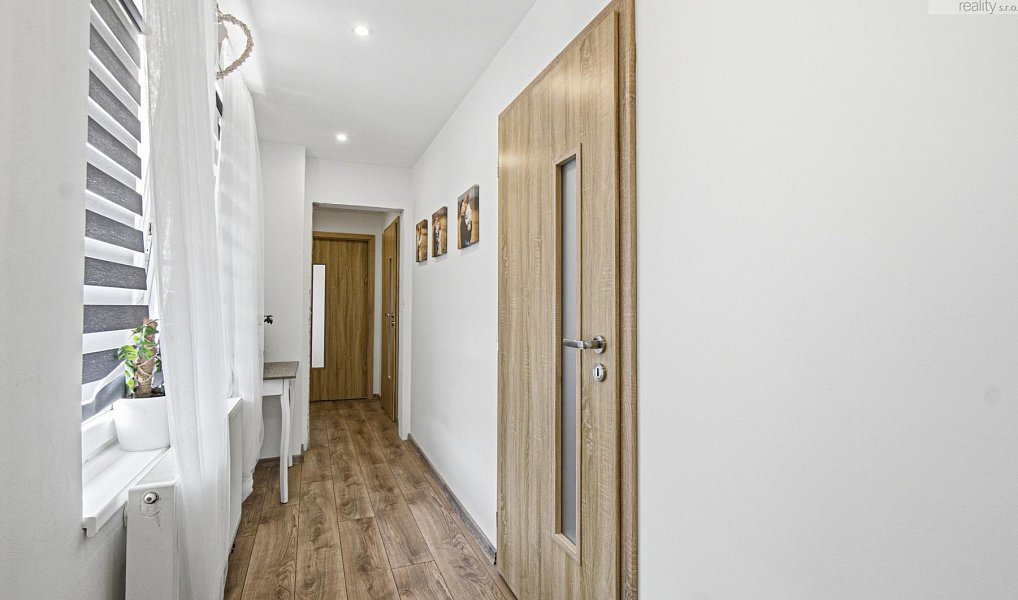 Prodej domu 105 m² s pozemkem 253 m², Dubí – náhled fotky 22