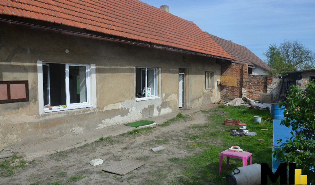 Prodej domu 96 m² s pozemkem 2 877 m², Bechlín – náhled fotky 2